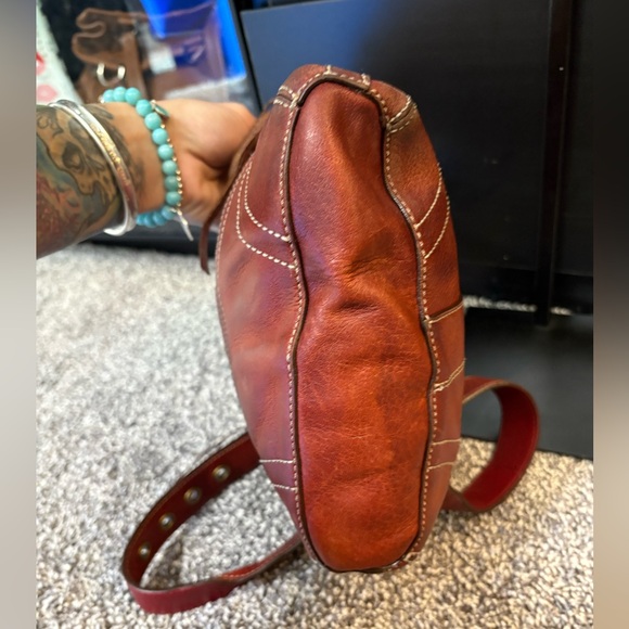 Coach Y2K Bleecker Slim Duffle Saddle Tan Leather Crossbody bag - Picture 13 of 15